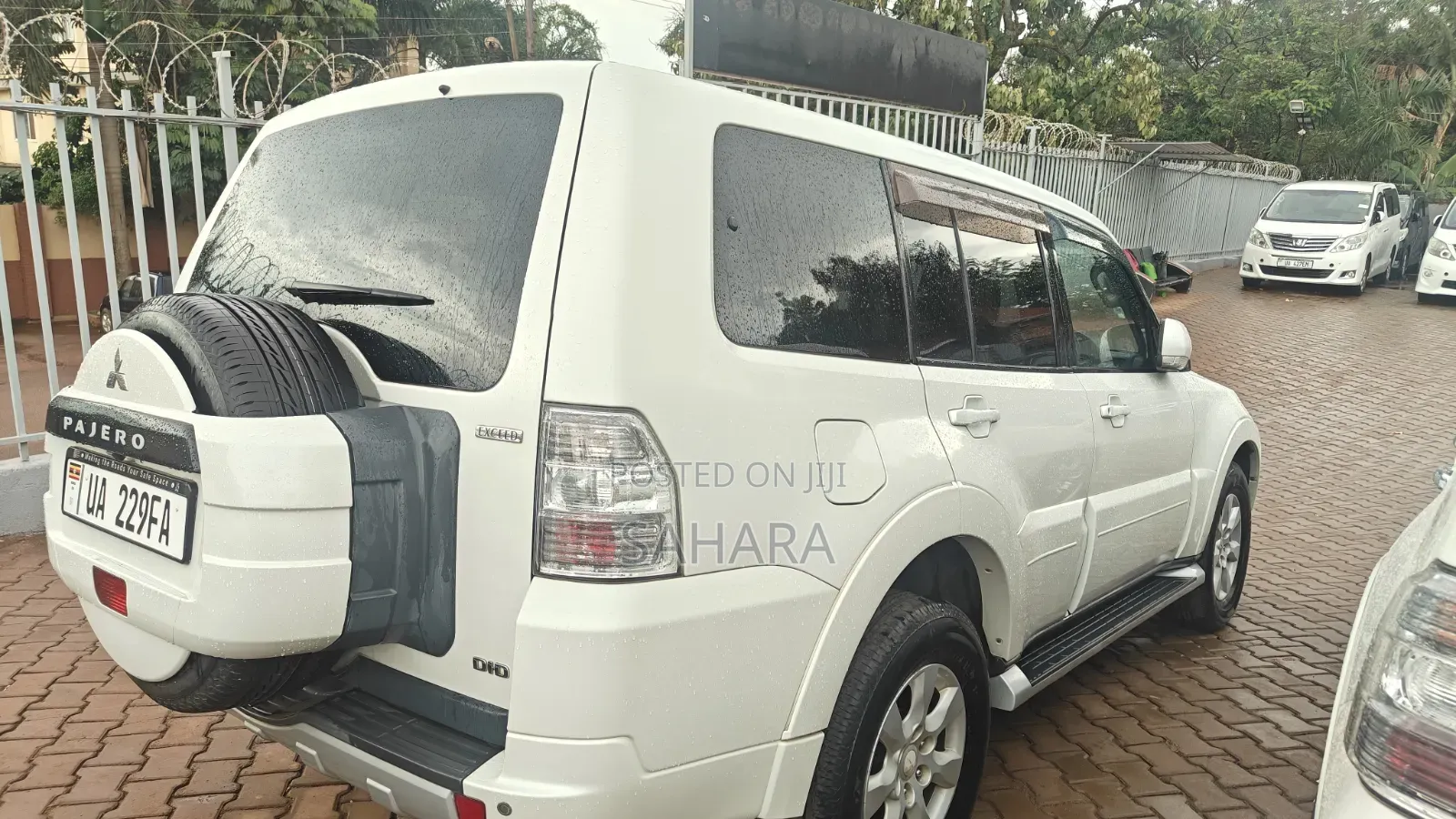 Mitsubishi Pajero 2011 White