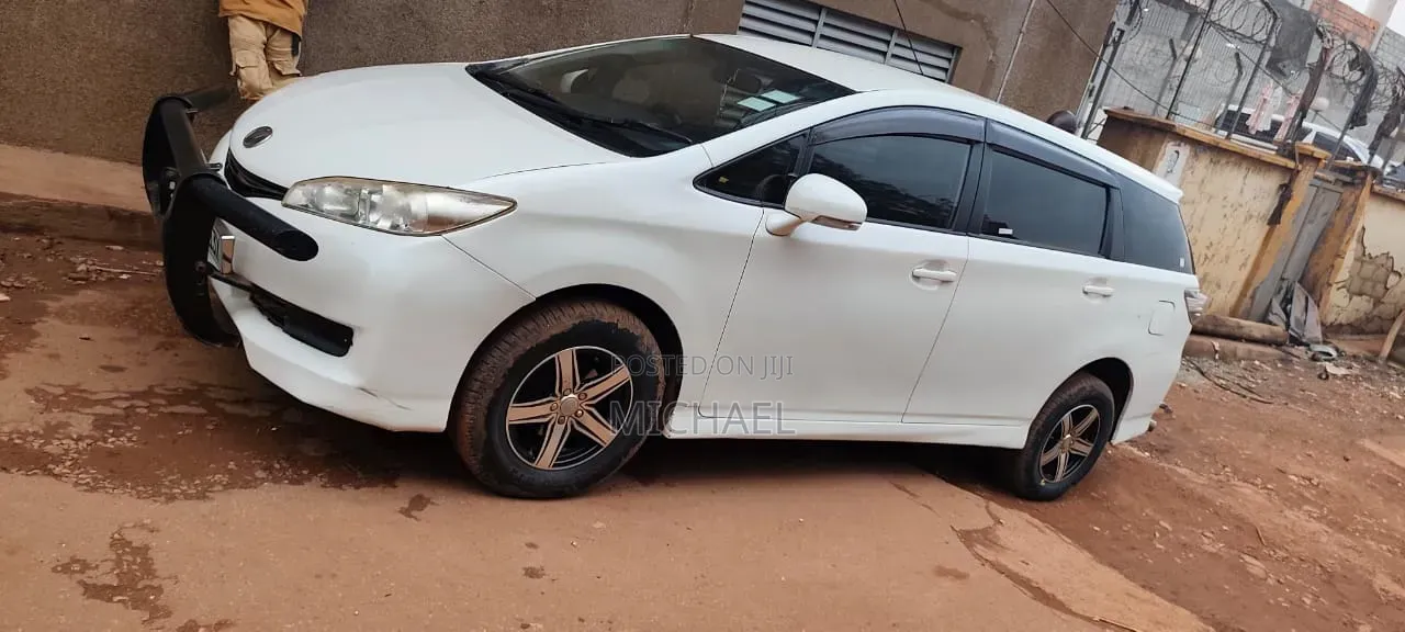 Toyota Wish 2012 Pearl
