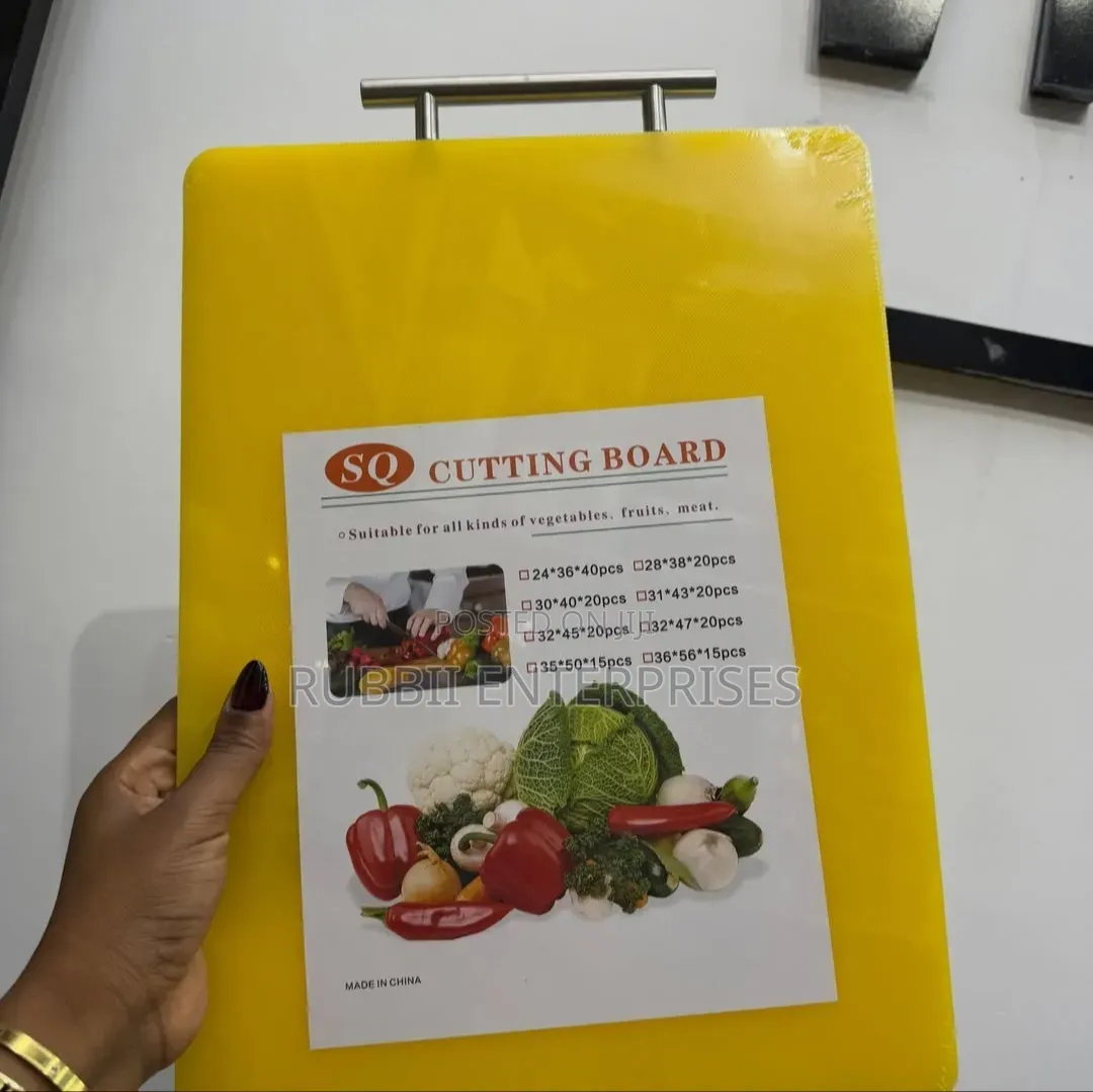 Plastic Cutting Board / Chopping Board