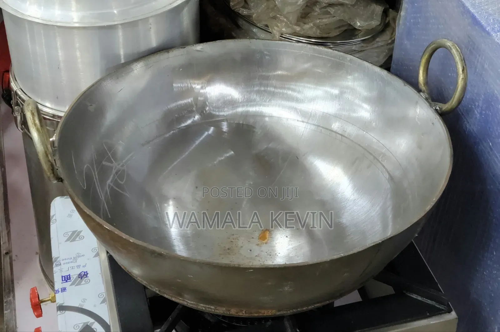 Heavy Duty Metal Cooking Vessel