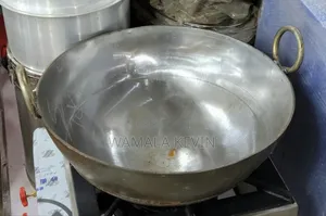 Heavy Duty Metal Cooking Vessel