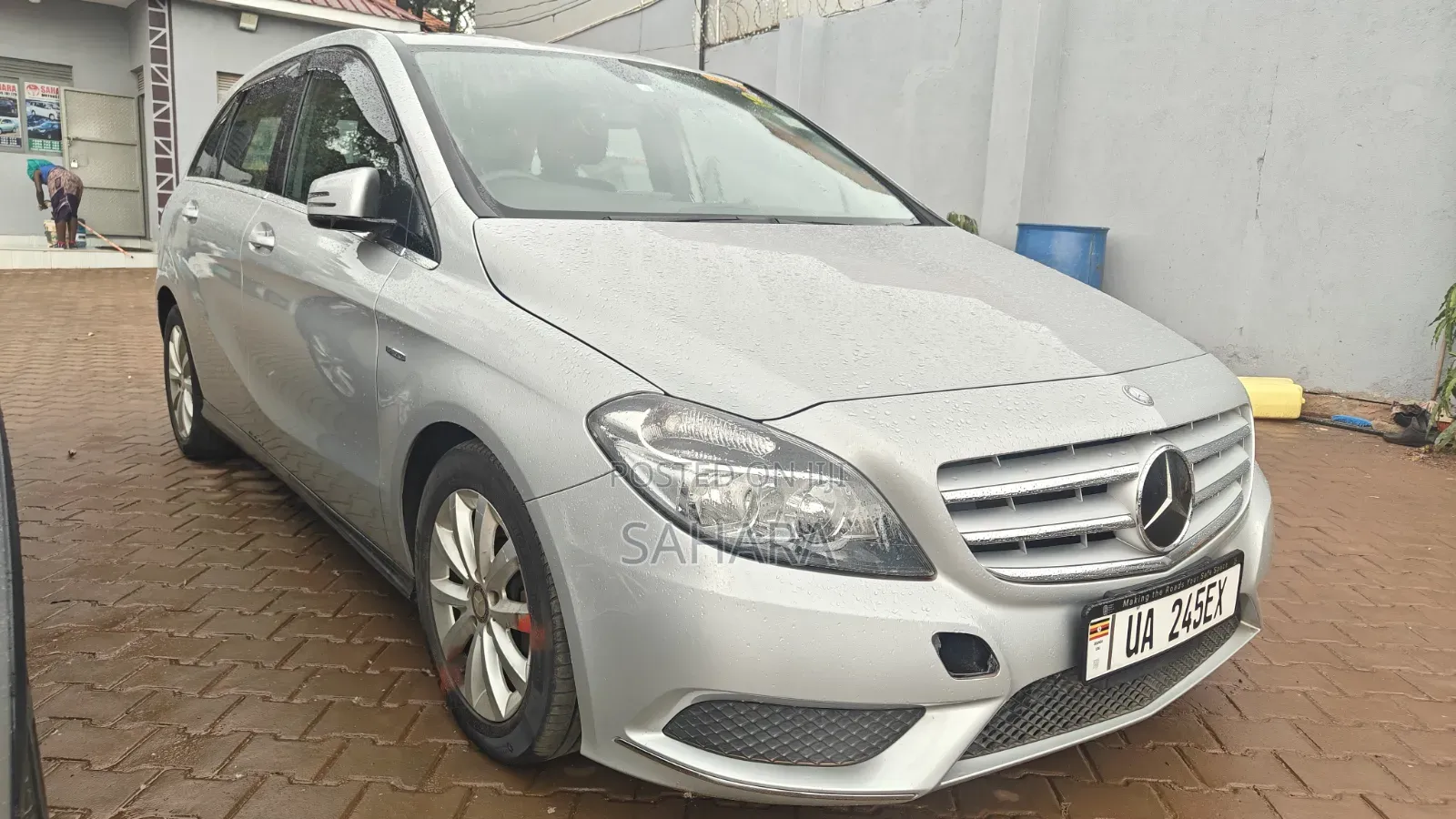 Mercedes-Benz B-Class 2012 Silver