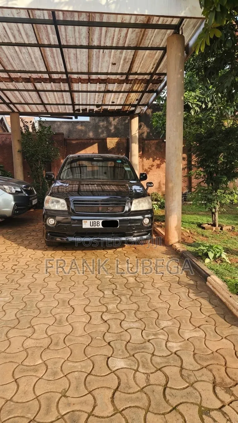 Toyota Kluger 2003 Black