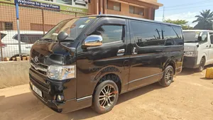 Toyota HiAce 2012 Black