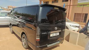 Toyota HiAce 2012 Black