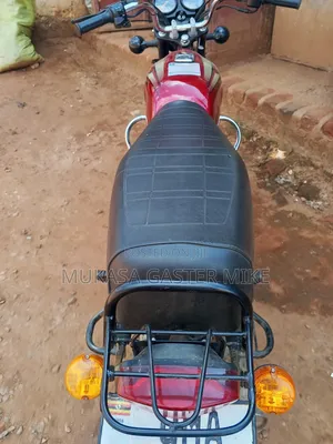 New Bajaj Boxer 100 2025 Red