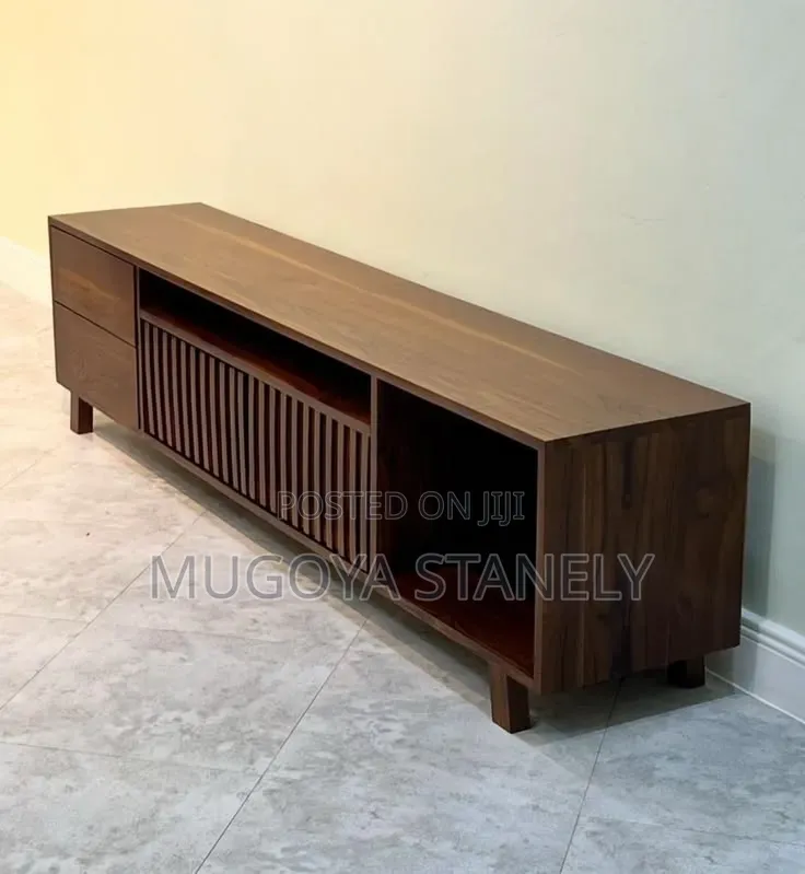 Amy TV Stand