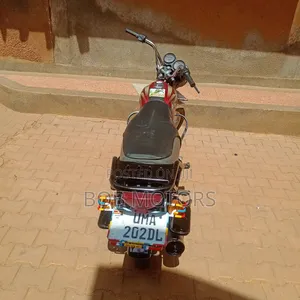 Bajaj Boxer 2025 Red