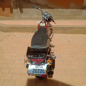 Bajaj Boxer 2025 Red