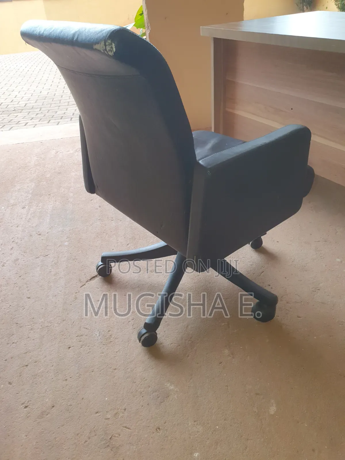 Leather Office Chairs