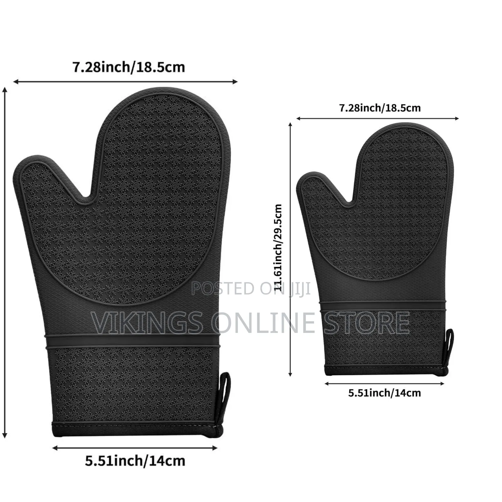 Highlights the Exact Dimensions of a Pair of Non-Slip Silicone Oven