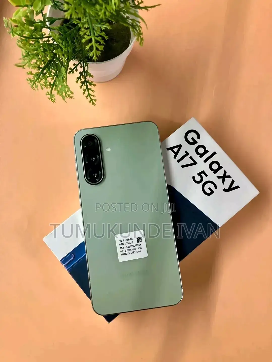 New Samsung Galaxy A17 5G 256 GB Green