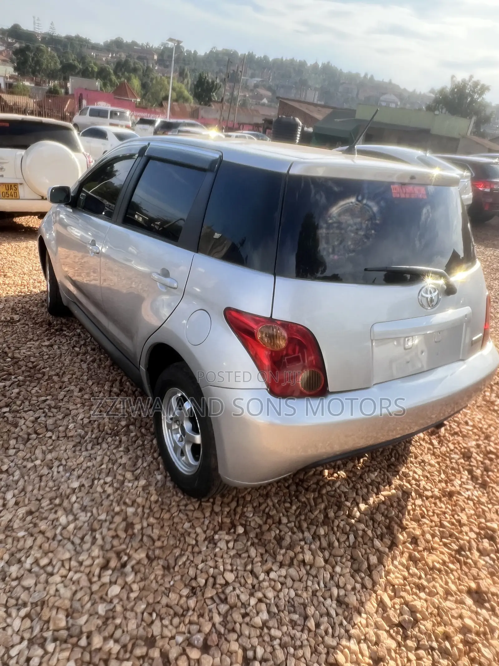 Toyota IST 2005 Silver