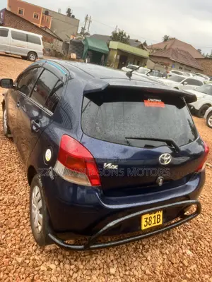 Toyota Vitz 1.3 AWD 5dr 2008 Blue