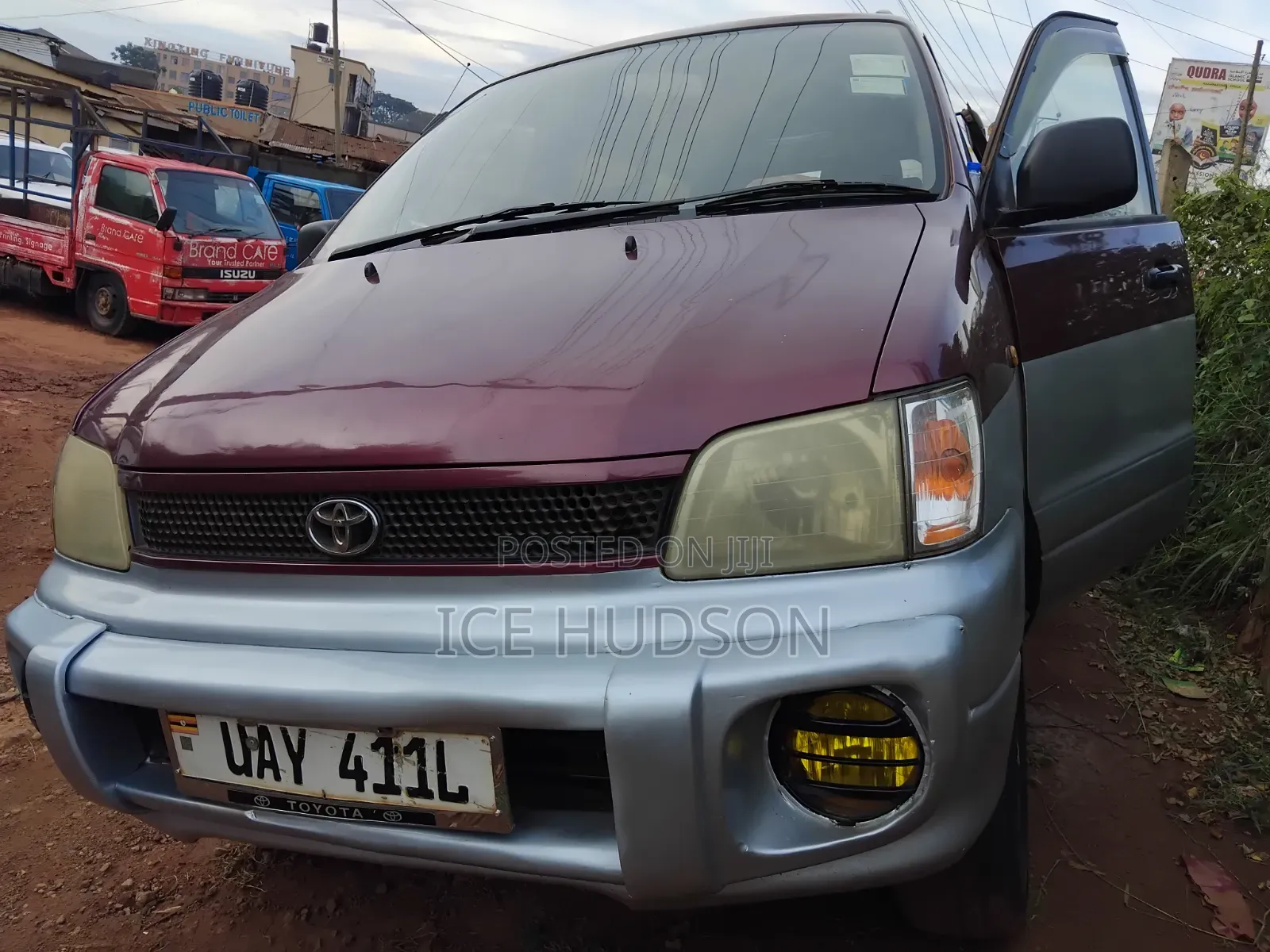 Toyota Noah 2002