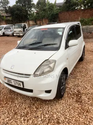 Toyota Passo 1.0 AWD 2010 White
