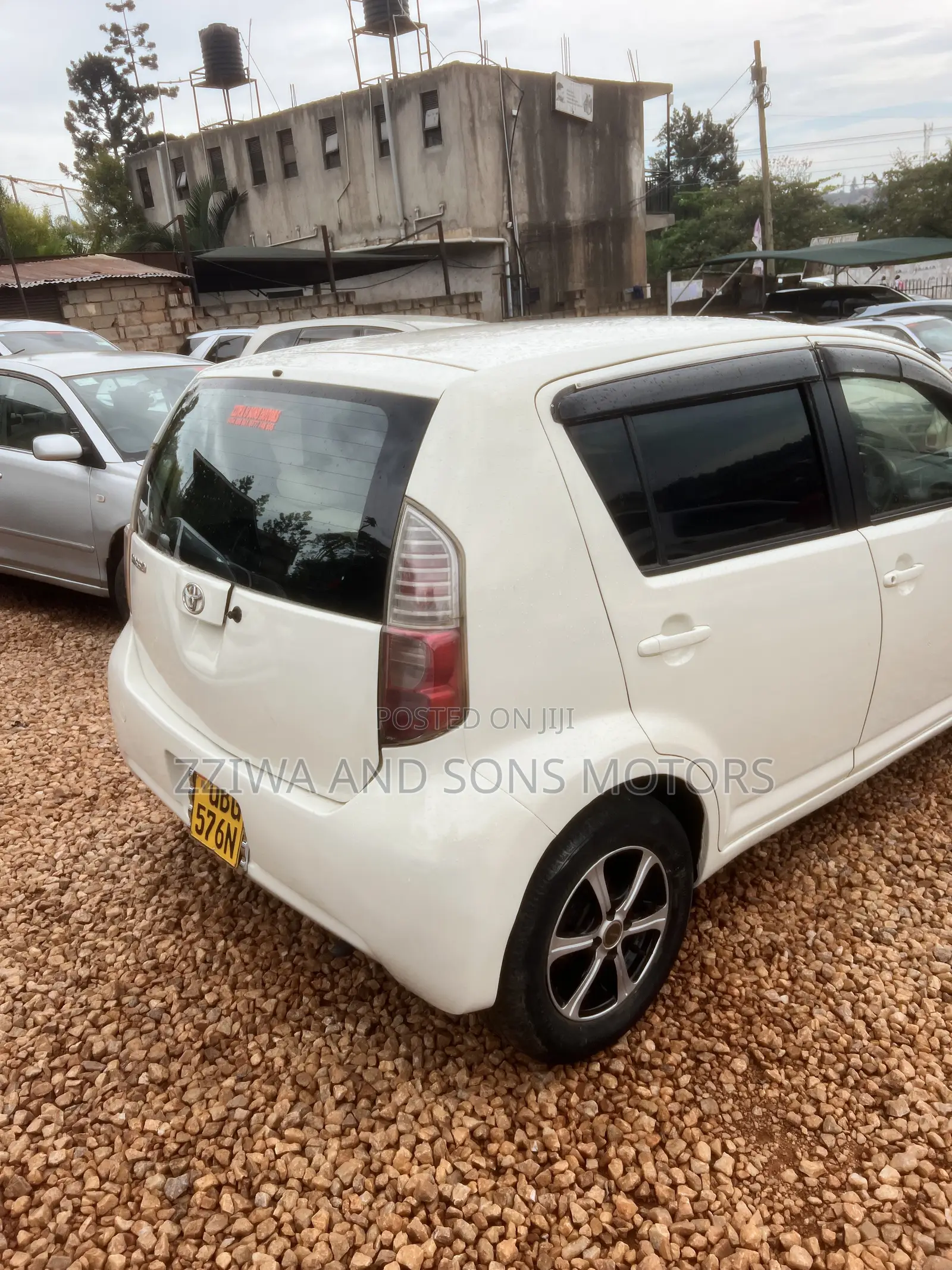 Toyota Passo 1.0 AWD 2010 White