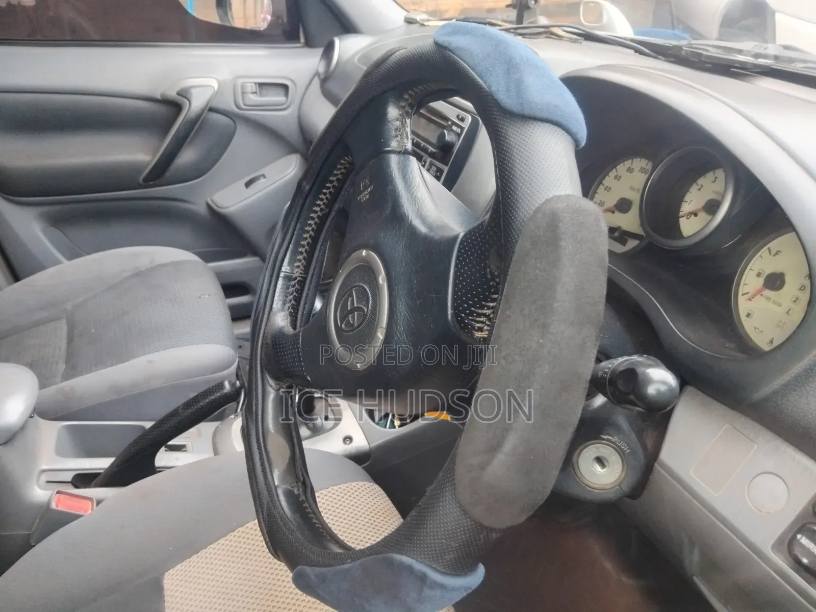 Toyota RAV4 2004 Blue