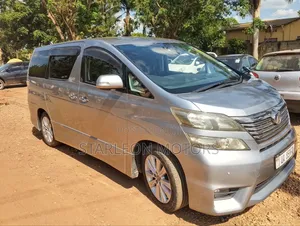 Toyota Alphard 2.4 Petrol AWD 2012 Silver
