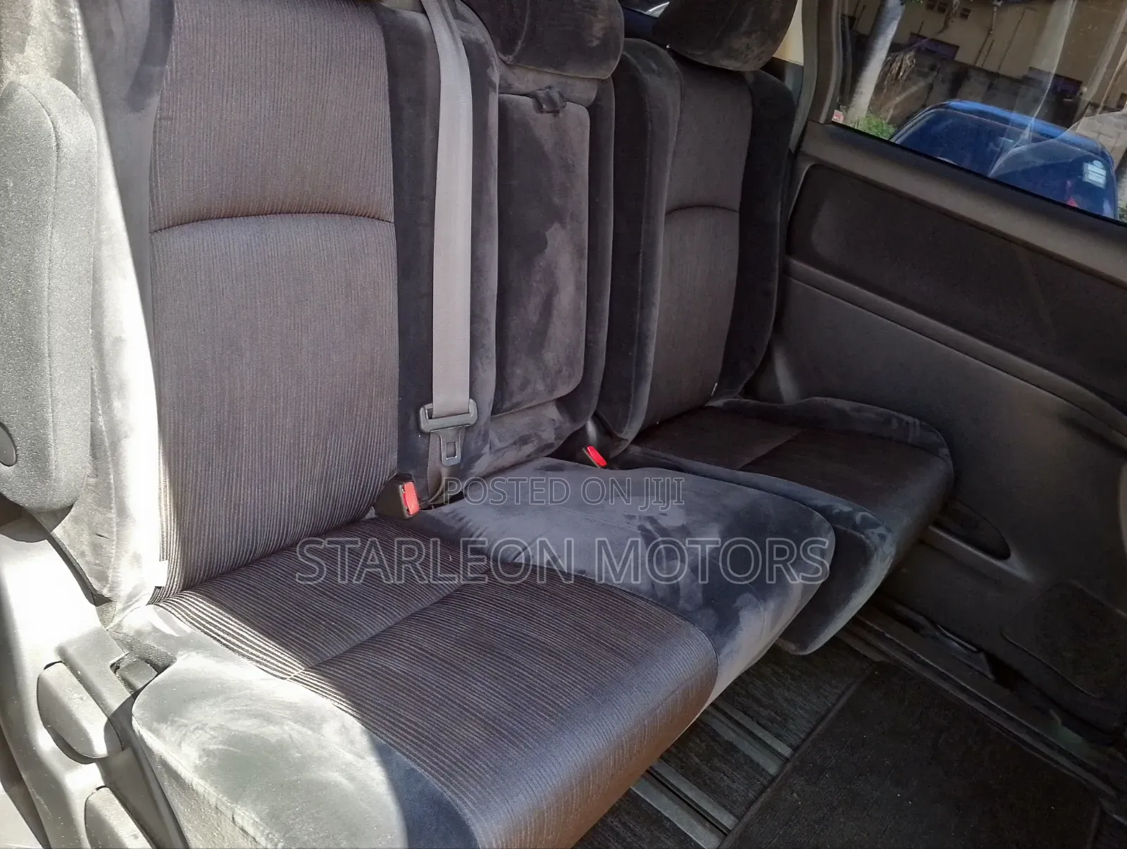 Toyota Alphard 2.4 Petrol AWD 2012 Silver