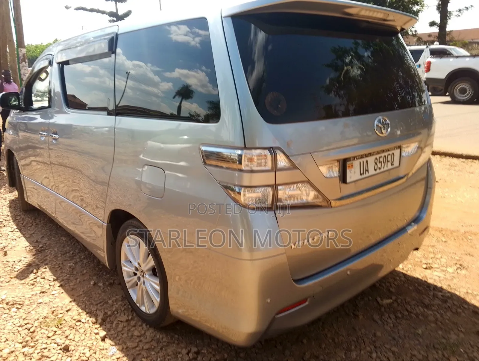 Toyota Alphard 2.4 Petrol AWD 2012 Silver