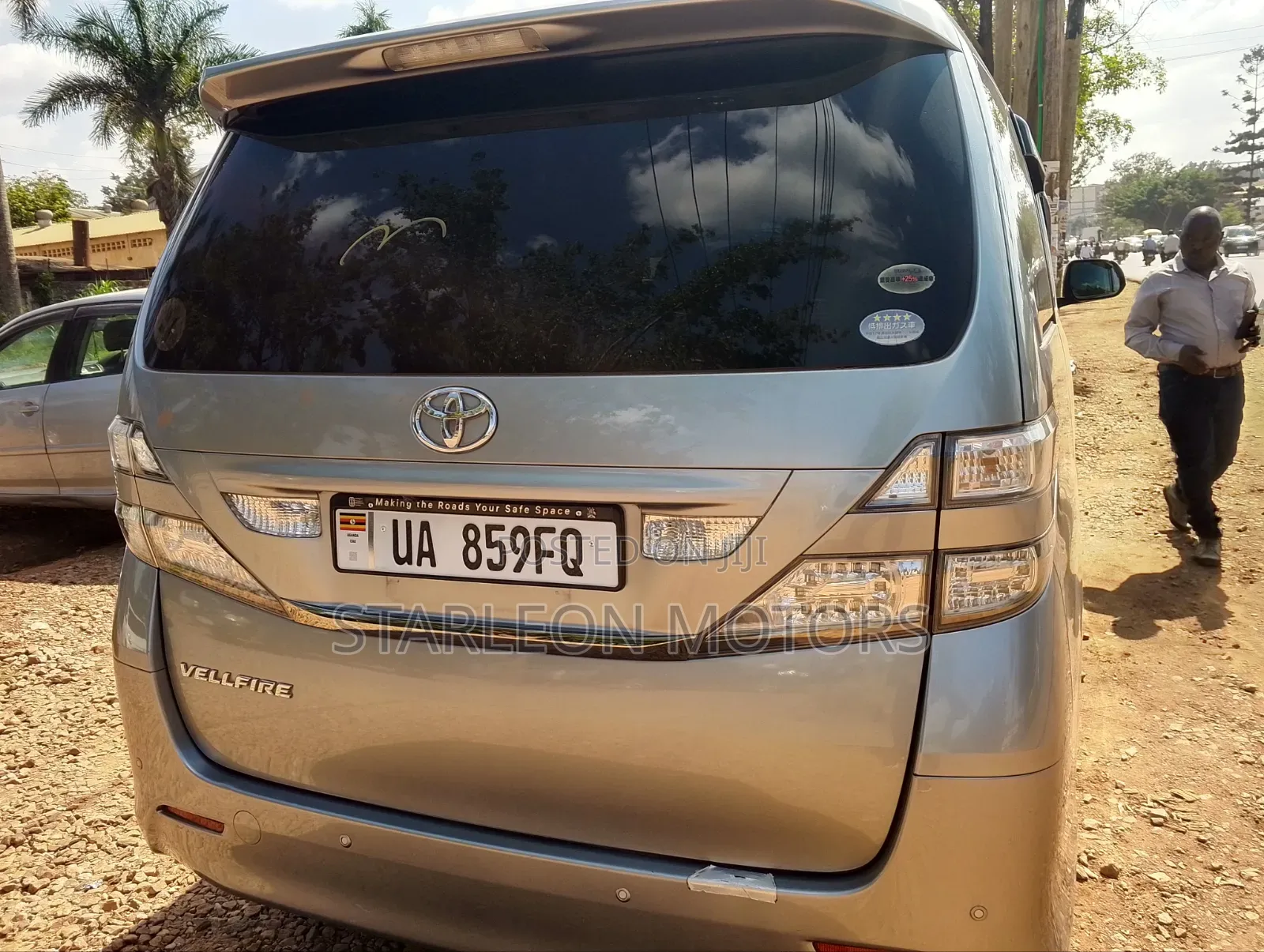 Toyota Alphard 2.4 Petrol AWD 2012 Silver