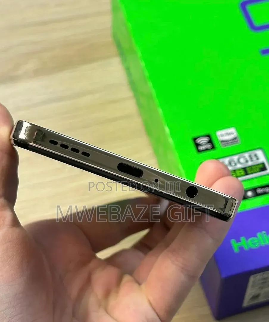 New Infinix Hot 40 Pro 256 GB Gold