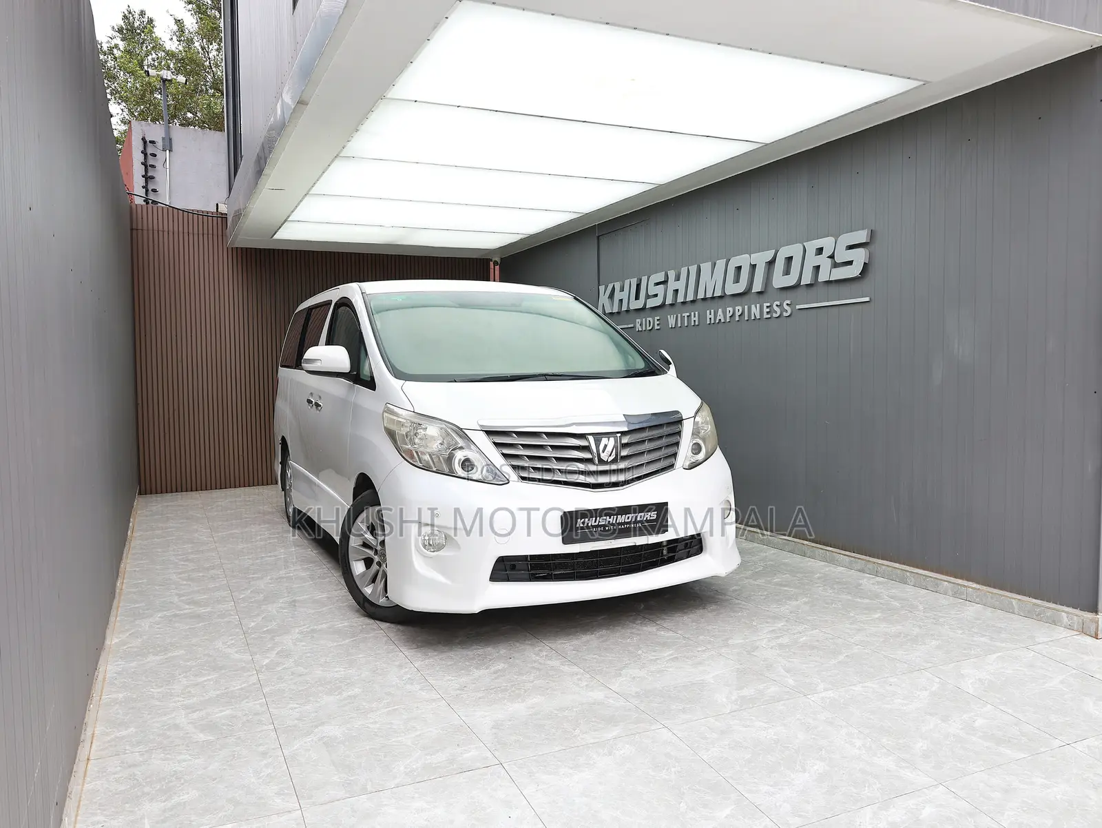Toyota Alphard 2.4 Petrol FWD 2010 White