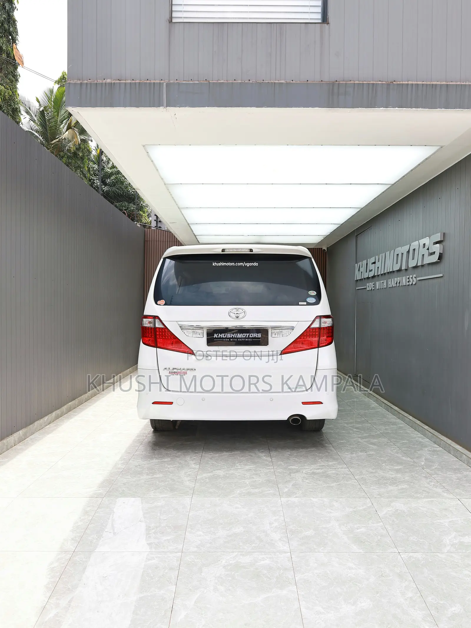 Toyota Alphard 2.4 Petrol FWD 2010 White