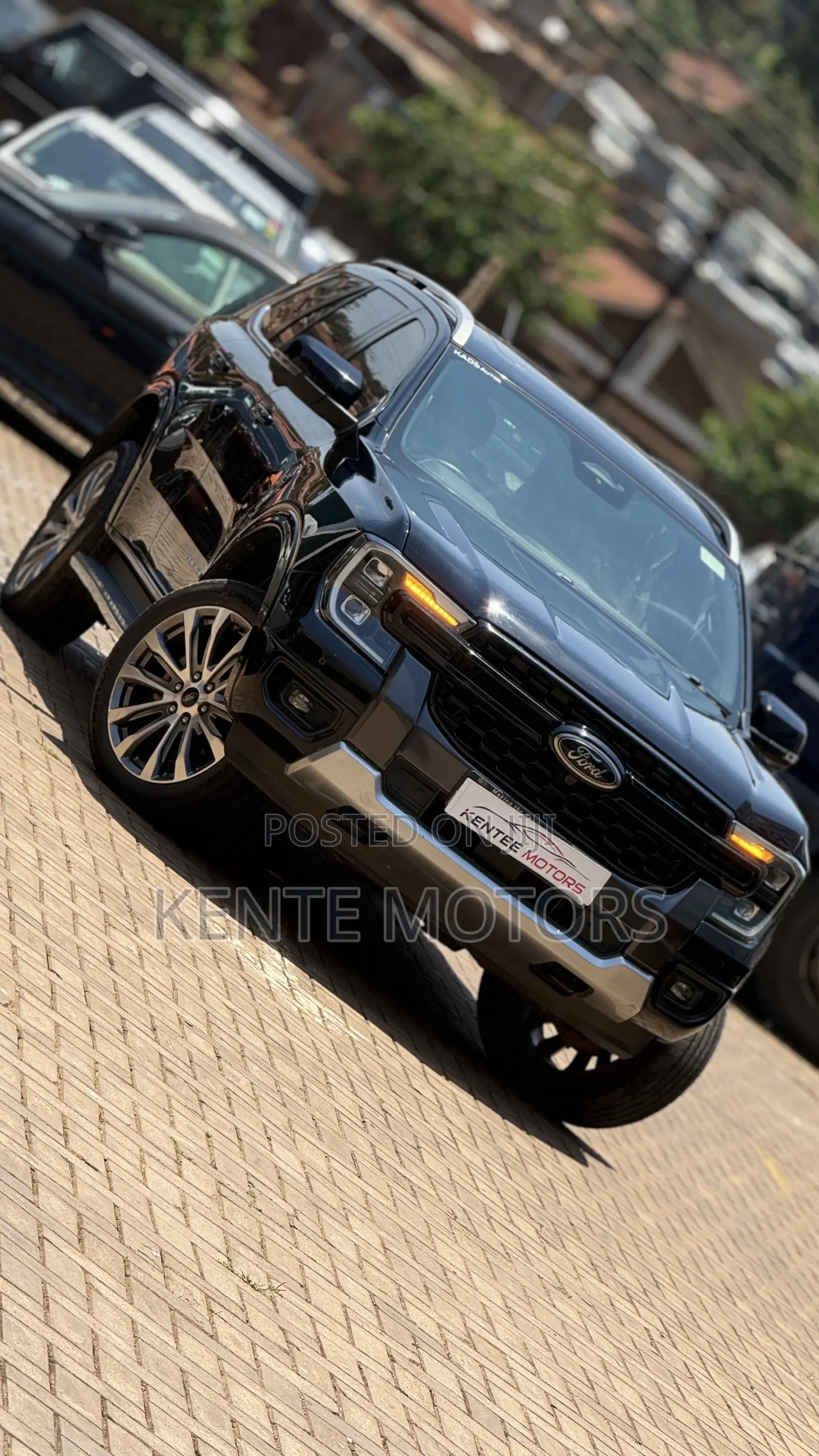 Ford Everest 2023 Black