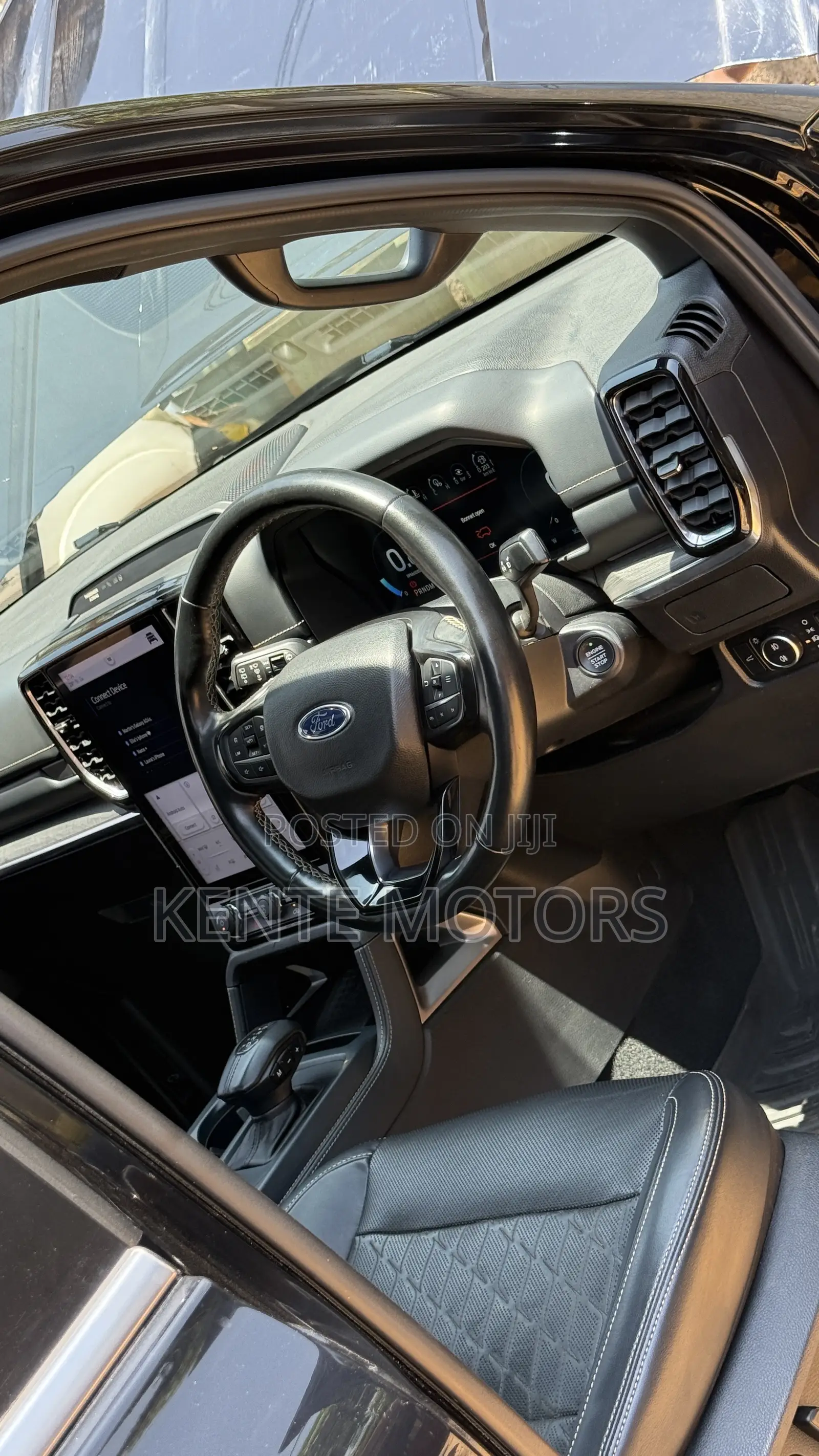 Ford Everest 2023 Black