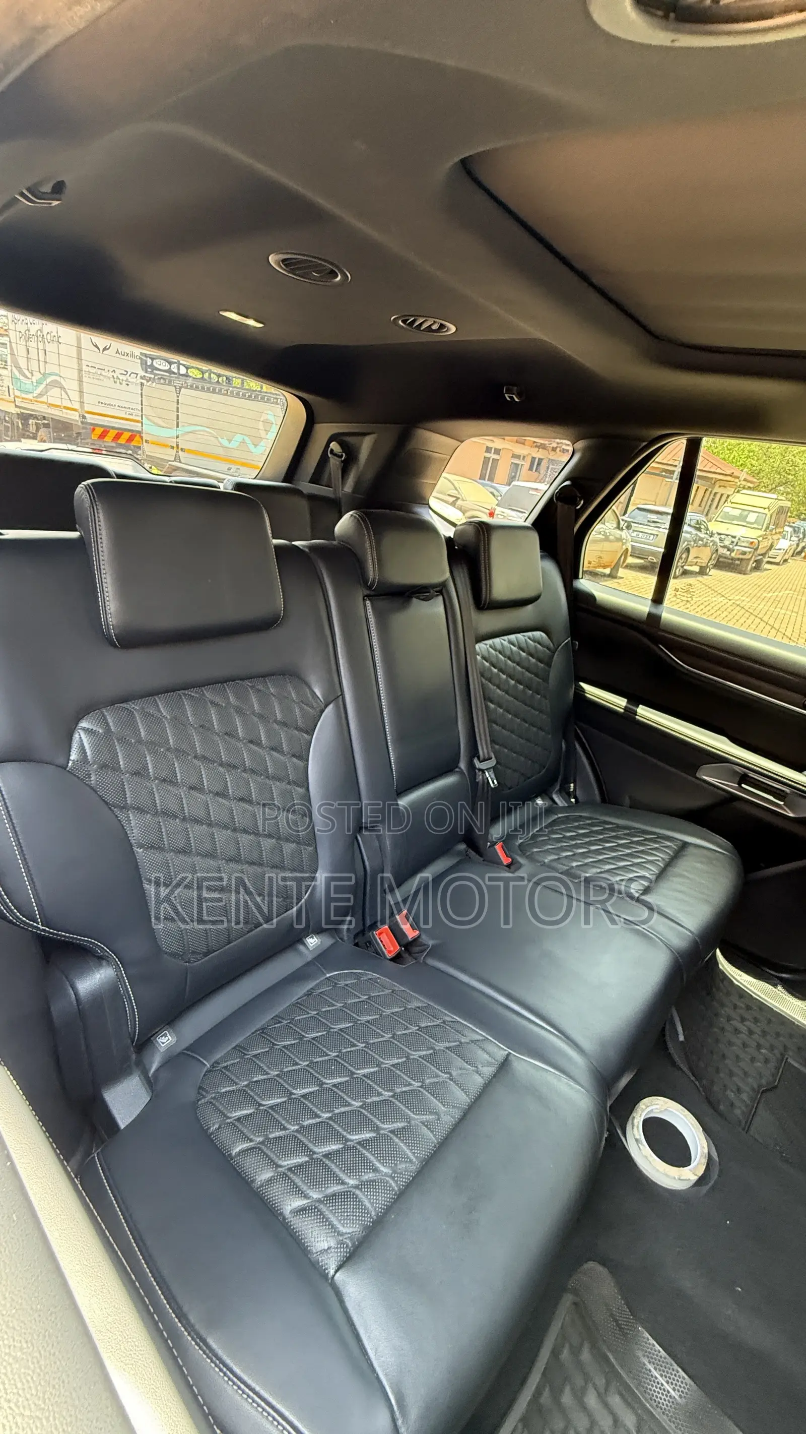 Ford Everest 2023 Black