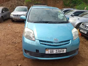 Toyota Passo Sette 1.5 AWD 2012 Blue