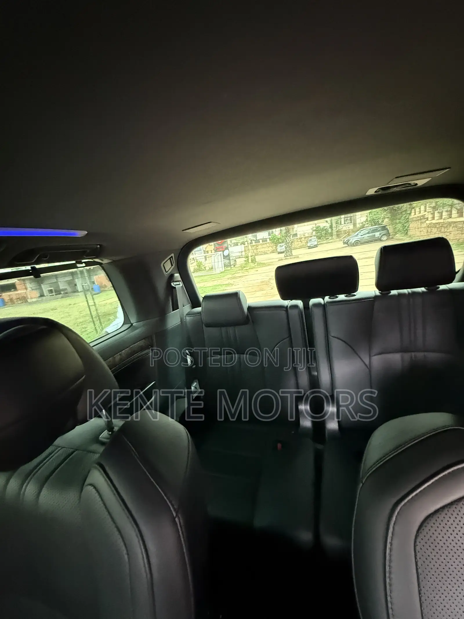Toyota Alphard 2.5 Hybrid AWD 2023 White