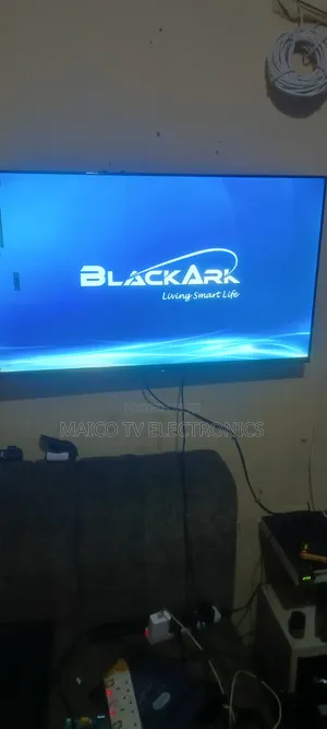 TV Black Ark 43inches
