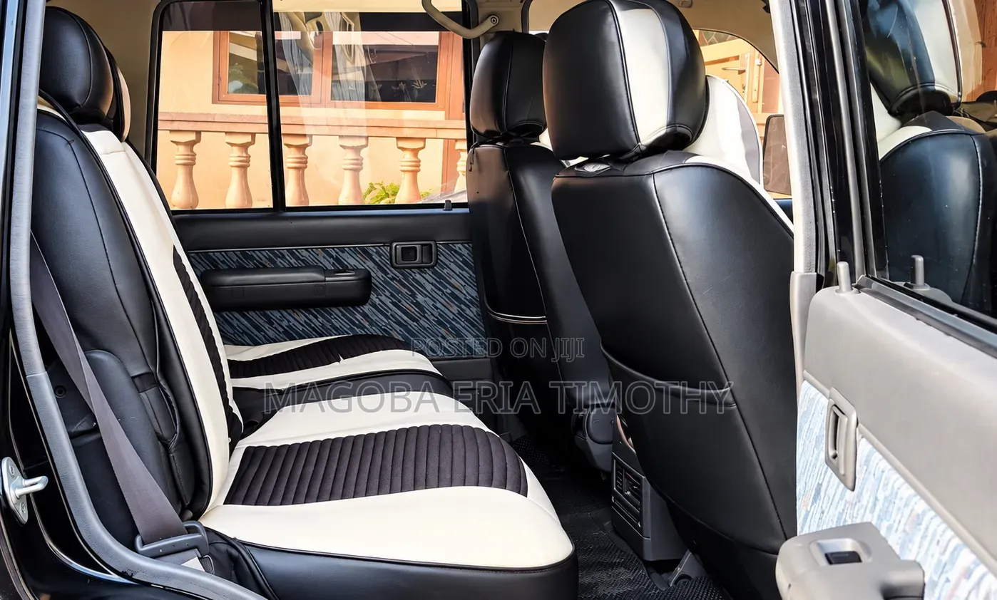 Toyota Land Cruiser Prado 1998 Black