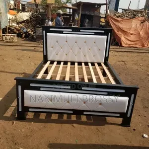 Queen 5by6 Bed in White and Black