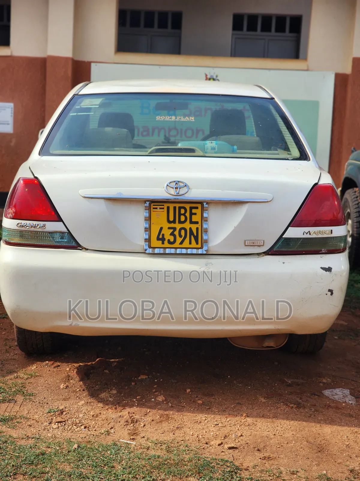 Toyota Mark II 2002 White