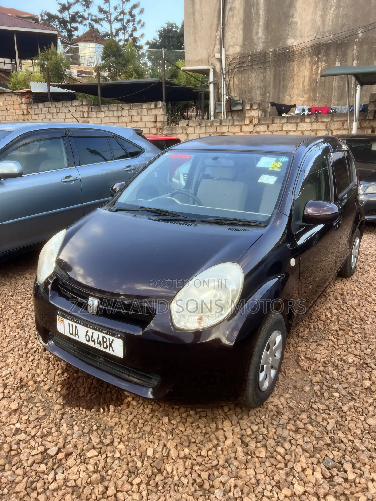 Toyota Passo 1.0 AWD 2012 Maroon