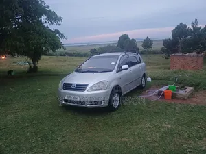 Toyota Ipsum 2004 Silver