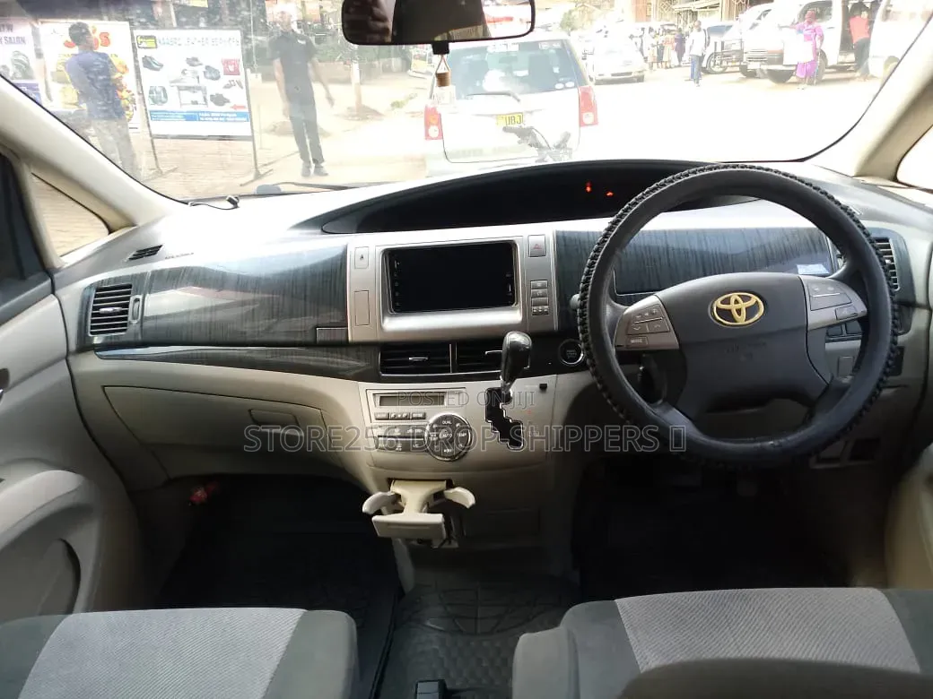 Toyota Estima 2008 White