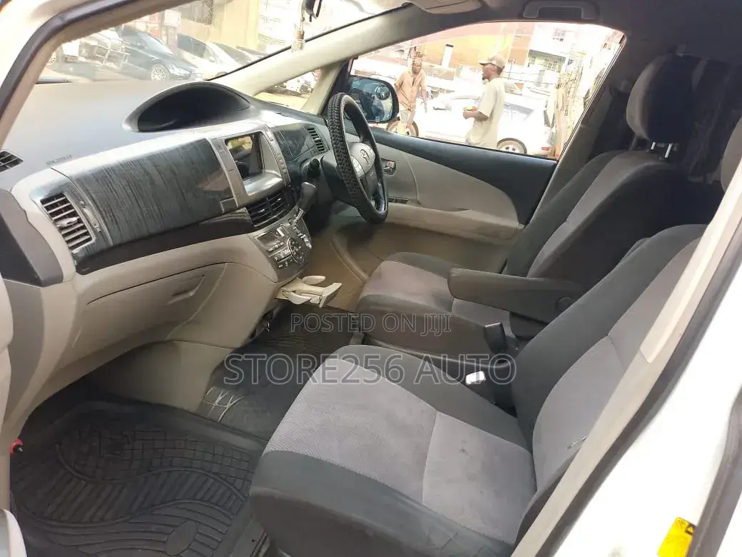Toyota Estima 2008 White