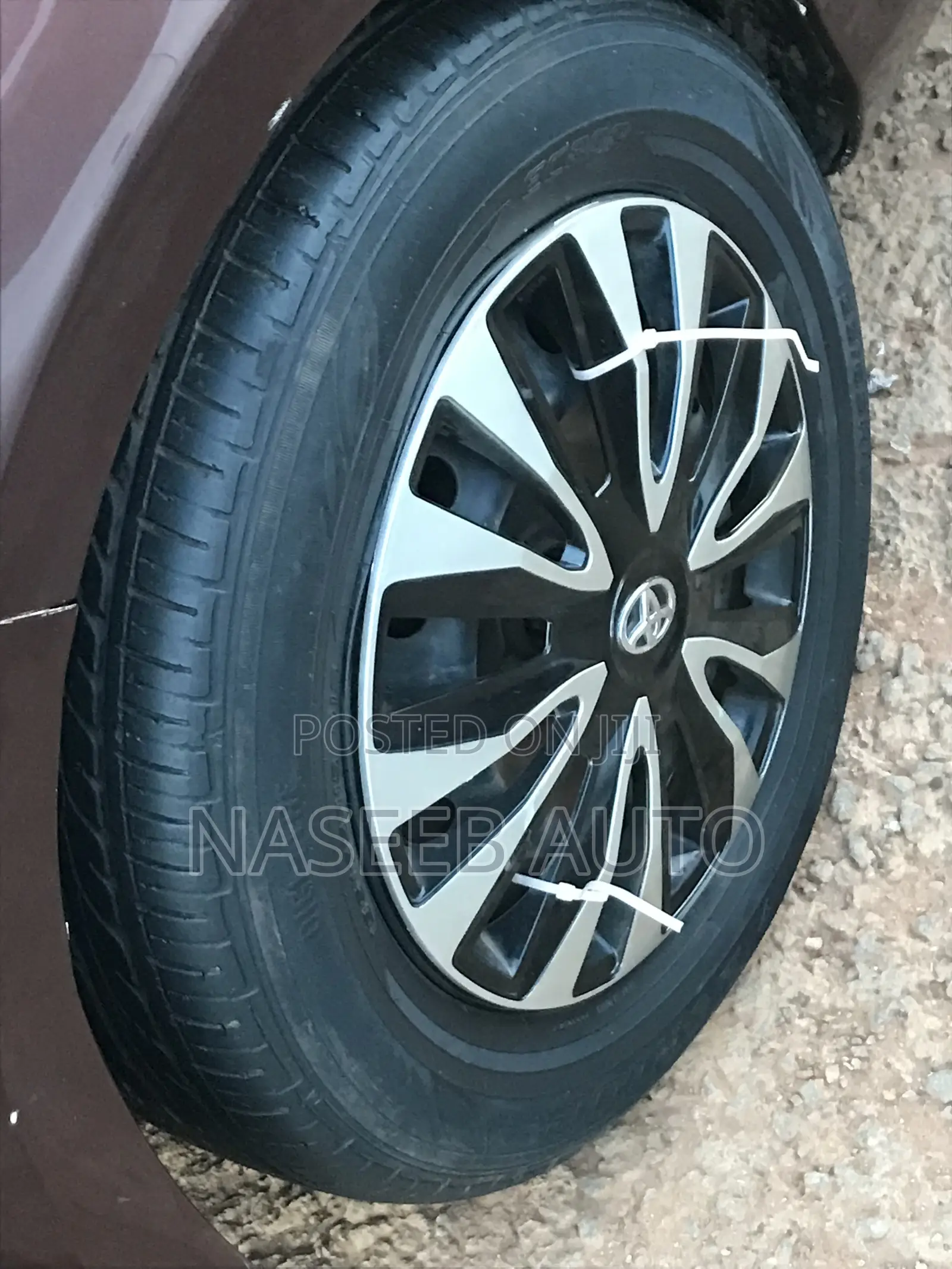 Toyota Vitz 2011 Brown