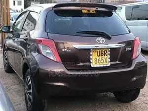 Toyota Vitz 2011 Brown