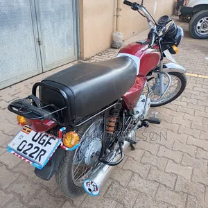 Bajaj Boxer 2022 Red
