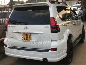 Toyota Land Cruiser Prado 2008 White