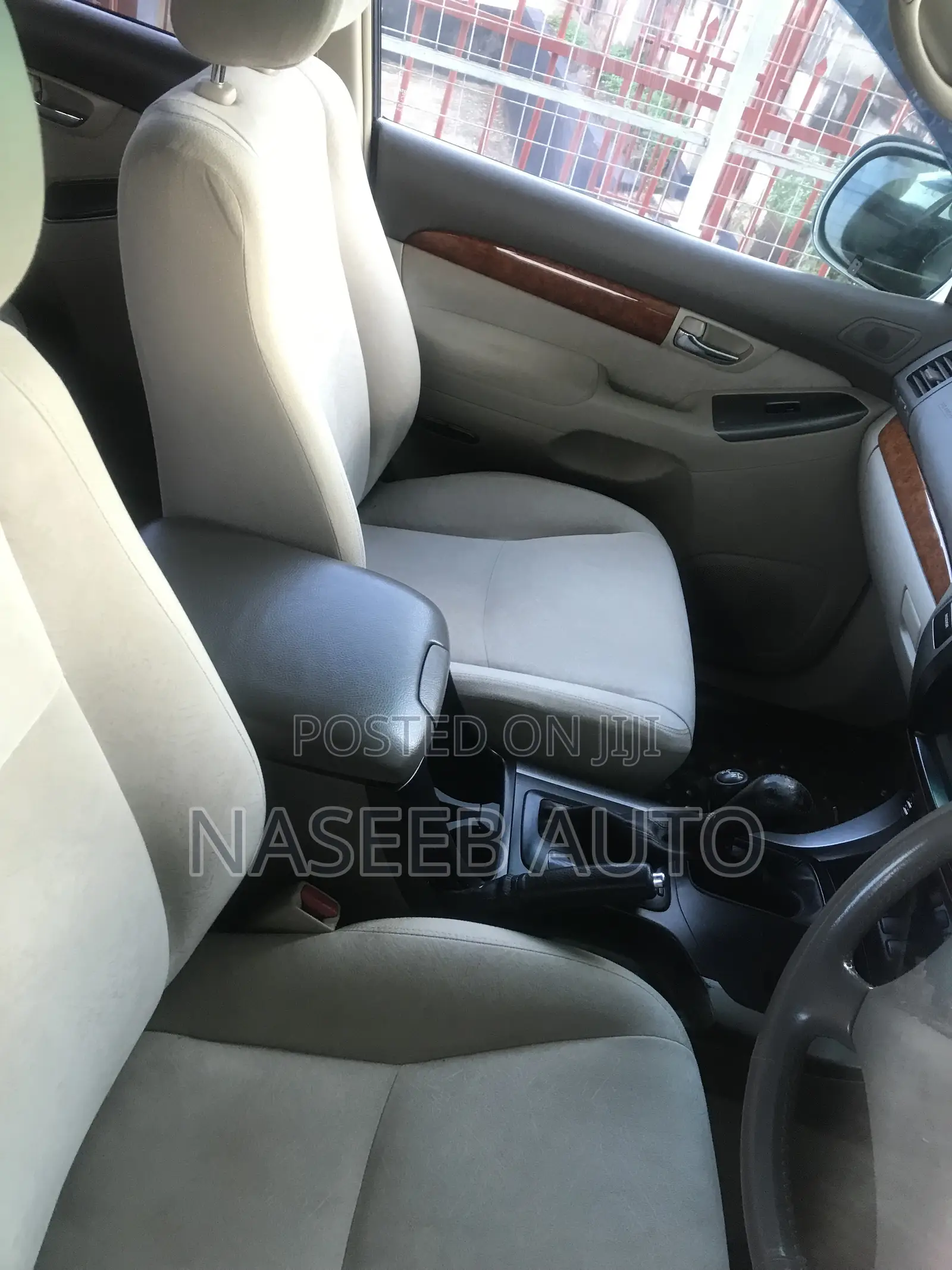 Toyota Land Cruiser Prado 2008 White