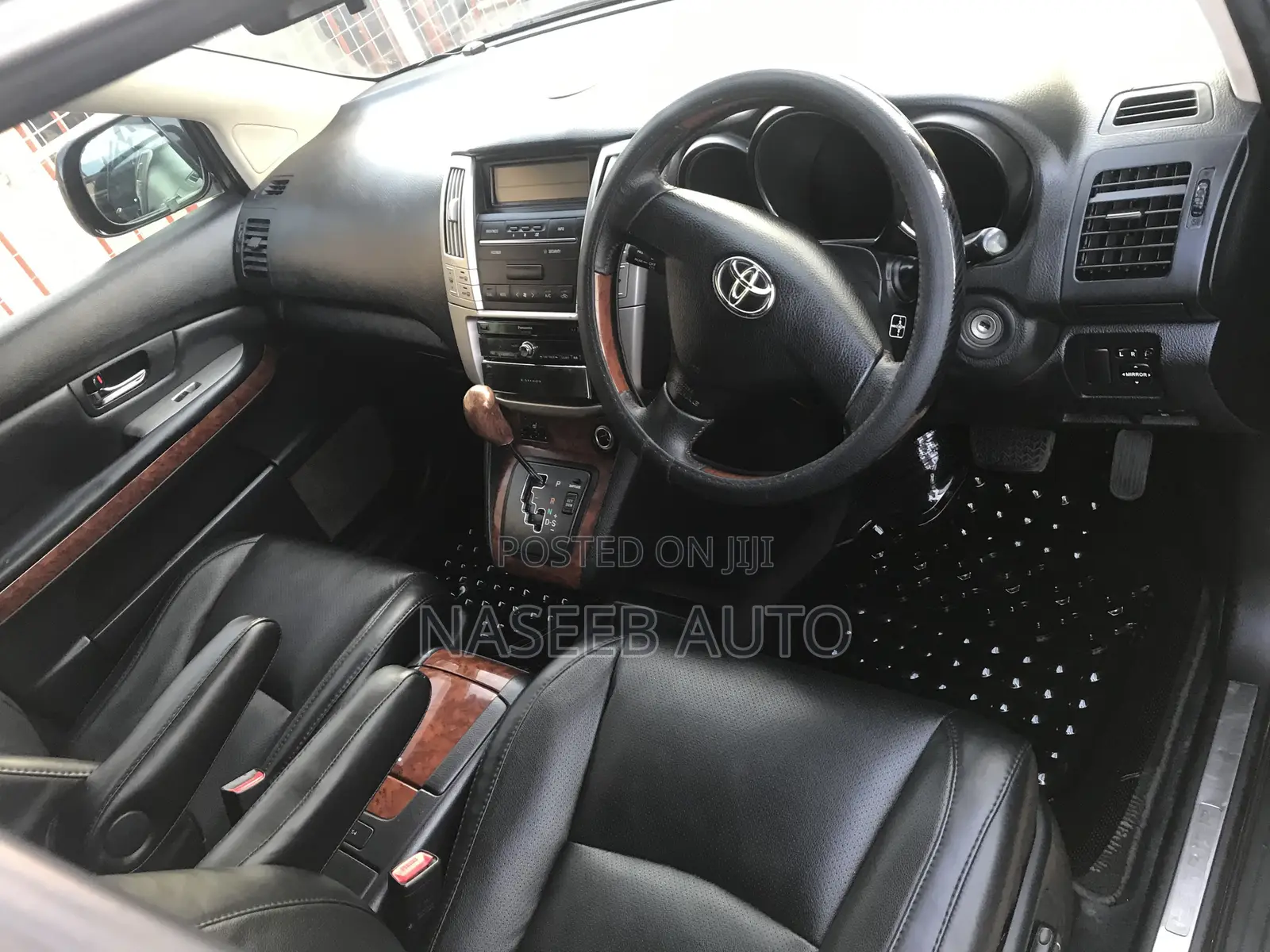 Toyota Harrier 2010 Silver