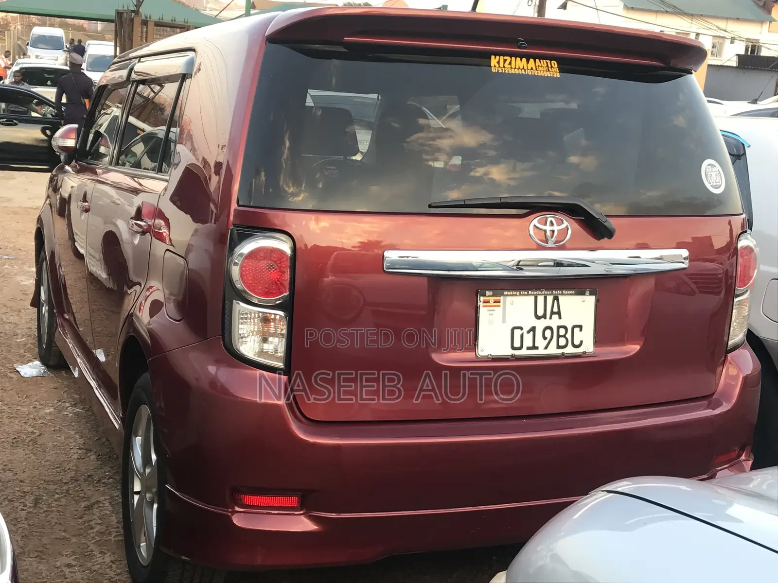 Toyota Rumion 1.5 FWD 2023 Burgundy