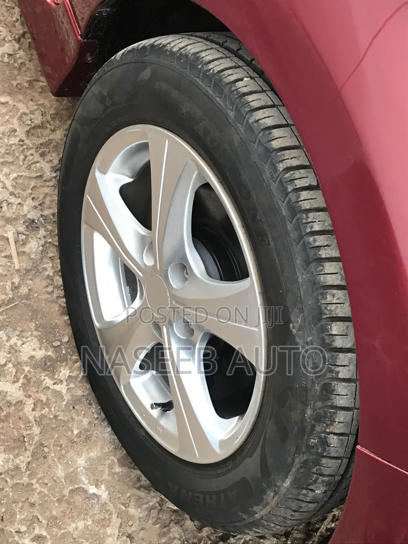 Toyota Rumion 1.5 FWD 2023 Burgundy